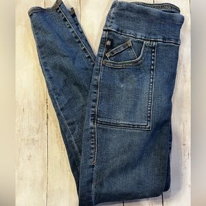 Rock and Republic Pull On jeans
